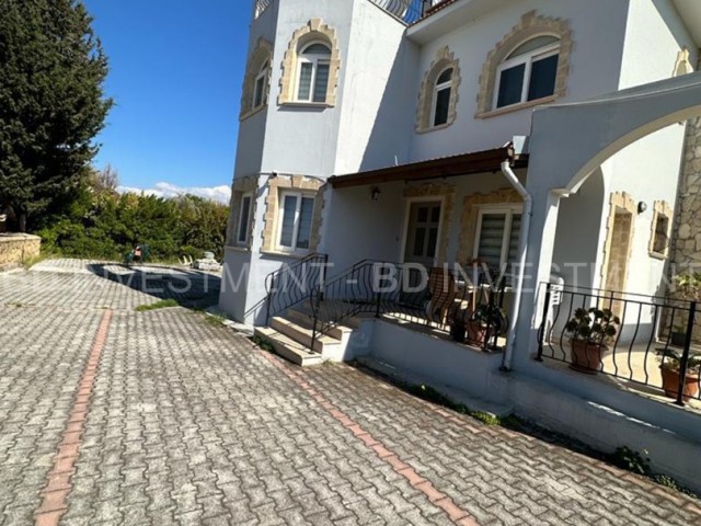 Girne, Çatalköy 4+1 duplex villa with sea view (monthly payment)