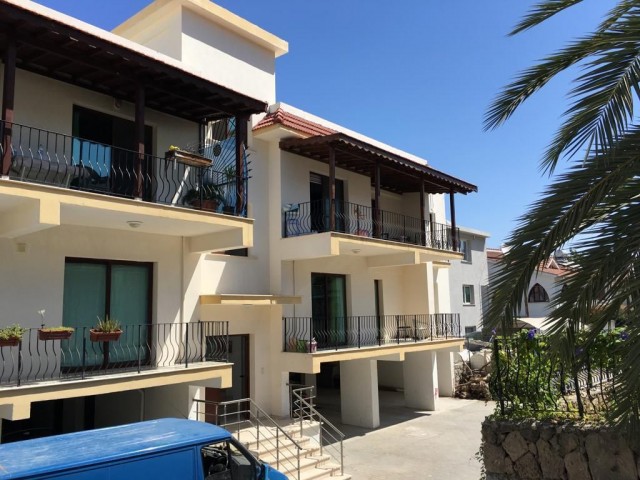 Zu verkaufen 3+1 voll möblierte Wohnung in Ozankoy, Kyrenia