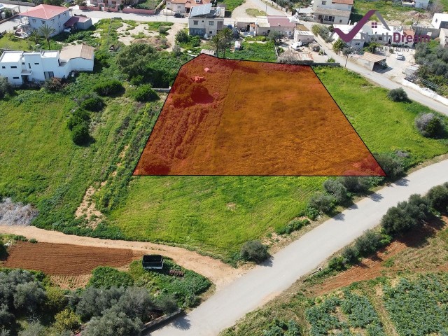 2 Hektar Land im Dorf Yeniboğaziçi zur Bebauung freigegeben