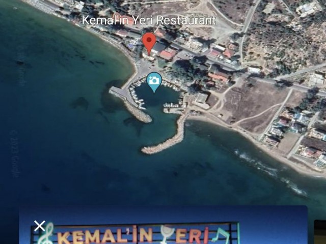 Искеле Босфор, площадь Кемаля, над рыбным рестораном, угловой участок 430м2. ** 