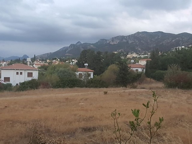 Einfamilienhaus 5 Minuten zu Fuß von Kyrenia Bellapais ESK oder.. ** 