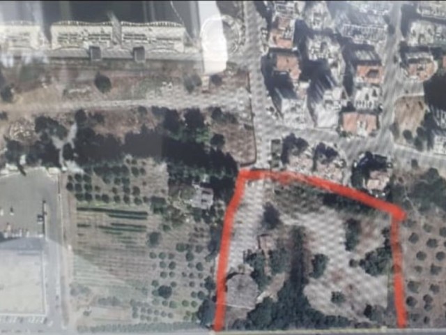 Kyrenia Cevre road MPower, as well as 10.5 acres of road zero commercial land... ** 