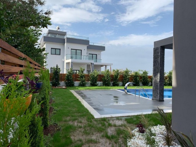 5 bedroom villa with privet pool in Girne
