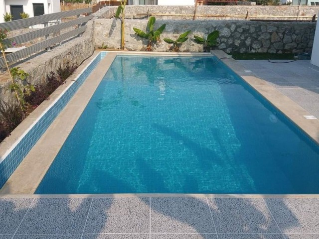 Kyren Alsancak / Well-maintained Large Garden | Luxury Villa with 4 + 1 Pool for Sale ** 