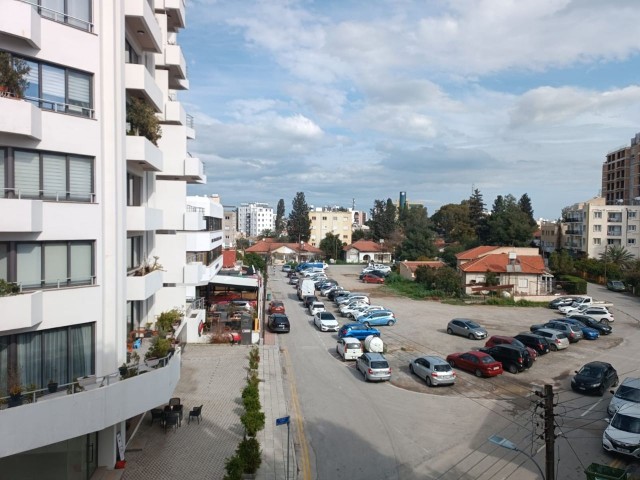 3+1 apartment for sale with commercial permit in Yenişehir center. 