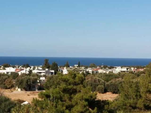 die Schüler von Kyrenia edremitte sind mit der Natur verflochten Gau ye 2 Minuten gegenüber der akacan Universität mit einem einzigartigen Blick auf den Berg und das Meer, Diese türkischen kokan-Wohnungen warten auf Sie, ob Sie eine Investition oder ein friedliches Zuhause sind.. 05338445618 ** 