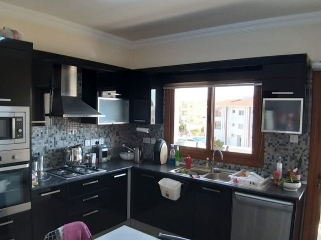 Our 3+1, 2 bathrooms, elevator and partially furnished flat for sale opens its doors to serenity with its spacious living area, calm surroundings and strong building structure in lefkoşa small creamyli 05338445618 ** 