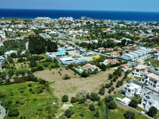 Unmatched land for sale between alsancak merit hotels and nejat British college, including 7.740 m2, private water well and 2+1 villas.. 05338445618 ** 