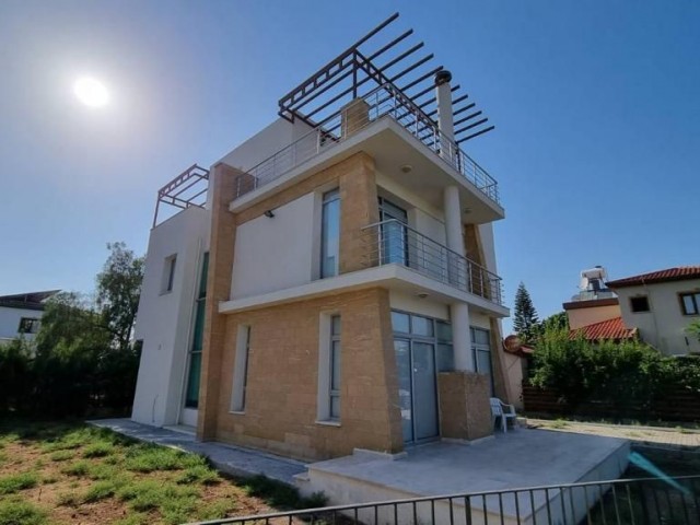 Haus zu verkaufen in Tuzla.  3+2 200.000 Pfund