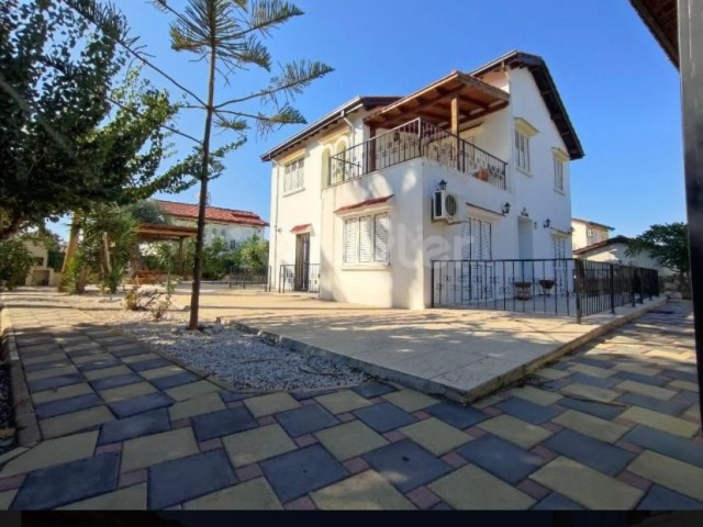 Girne Çatalköy'de Satılık Villa
