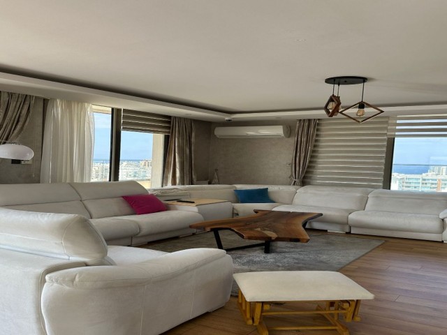 3+1 Penthouse for Rent in Kyrenia Center
