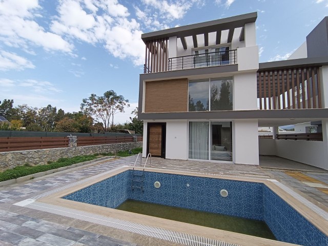 Triplex Villa with Private Pool
