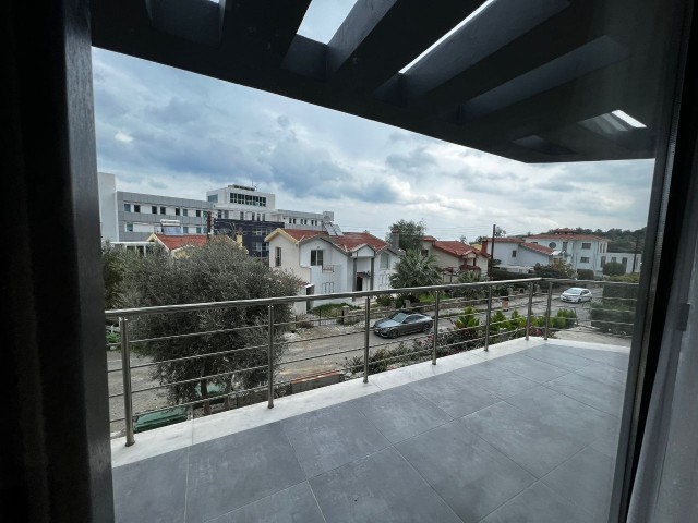 Kıbrıs Girne Karaoğlanoğlu'nda full eşyalı  Kiralık  3+1 Villa