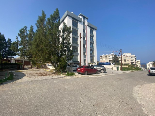 Kıbrıs Girne Merkez'de Türk malı satılık modern 2+1 daire