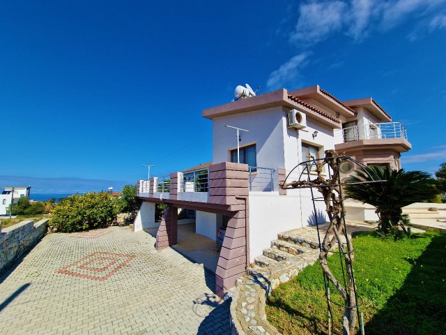 Zu verkaufen 4+1 Villa in Catalkoy, Kyrenia, Zypern ** 