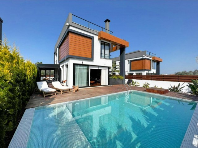 Besondere Design Villa mit Pool zu verkaufen in Catalkoy, Kyrenia - Zypern