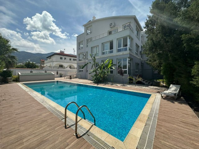 3+1 Luxuswohnung in einem Komplex mit Pool zu verkaufen in Alsancak, Kyrenia - Zypern