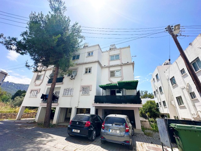 ⚡ FOR SALE / CENTER OF KYRENIA, AT ZEYTİNLİK ENTRANCE / IN A QUIET AREA 📍 3+1 A PEACEFUL FLAT WITH LARGE BALCONY ⚡