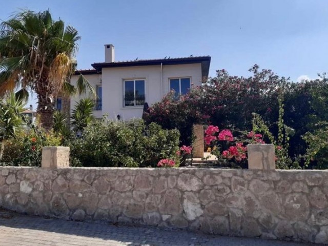 VILLA FOR SALE CLOSE TO GİRNE ELEXUS HOTEL WITH SEA VIEW POOL IN A QUIET AND PEACEFUL LOCATION 