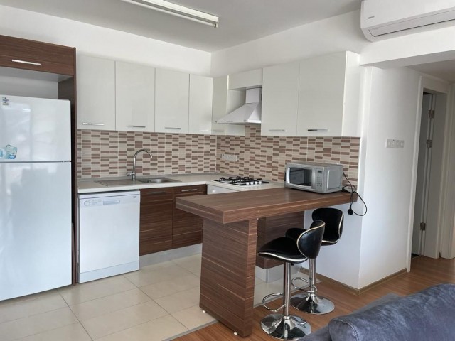 2+1 95 m² FLAT FOR RENT IN A SECURE COMPLEX IN KYRENIA CENTER