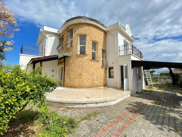 4+1 villa for rent in Girne BELLAPAIS