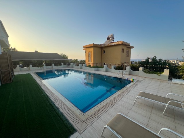 LUXURY VILLA WITH DETACHED POOL IN EDREMIT ** 
