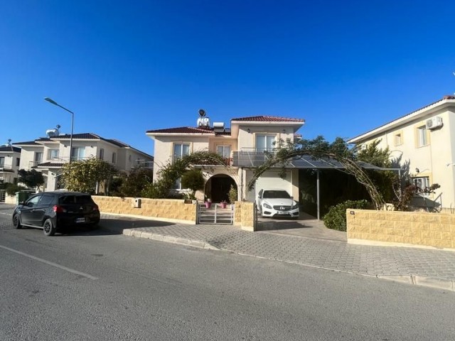 Luxury 4+1 villa for sale with commercial permit in Yenikent