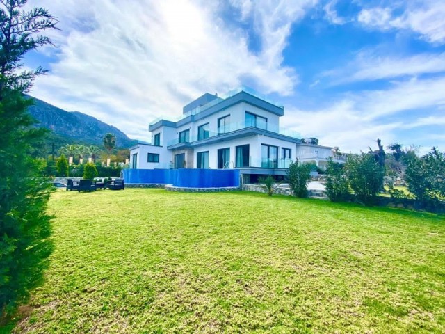 Girne Alsancak'ta  Satılık Ultra Lüks Villa // Ultra Luxury Villa For Sale in Alsancak/Kyrenia