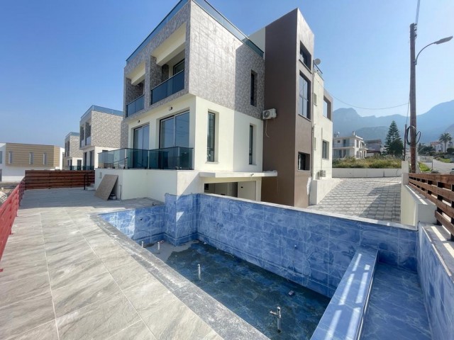 Zu verkaufen 4+1 Villa in Catalkoy, Kyrenia