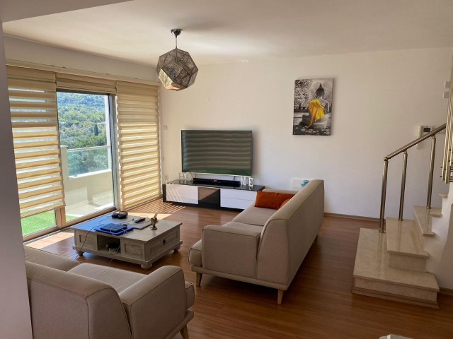 Fully Furnished 2+1 Luxury Penthouse in the Center of Kyrenia