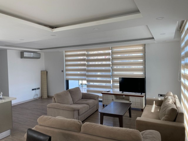 3 + 1 VERY SPACIOUS SPACIOUS APARTMENT WITH LUXURY FURNITURE IN THE CENTER OF KYRENIA ** 