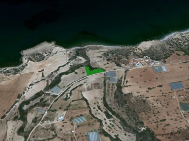 Grundstück zum Verkauf mit Berg-und Meerblick in Famagusta Frischwasser Habibe Cetin 05338547005 ** 