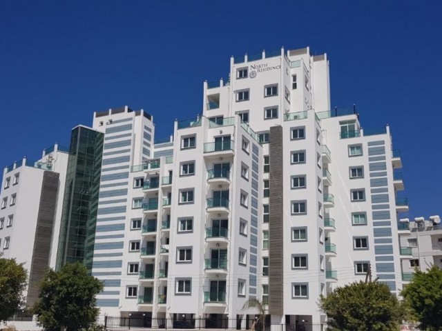 Girne Merkez'de, Denize  250m, Rezidans 2+1 daire Satılıktır