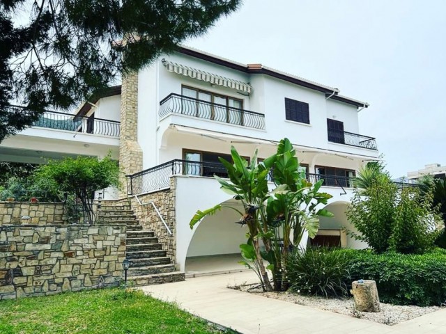 In the Most Prestigious Area of Kyrenia, within 5 acres, with Mountain and Sea Views, Mansion for Re