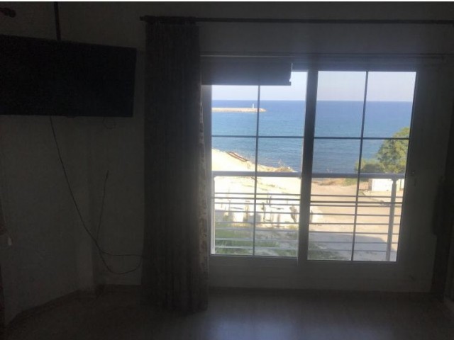 3+1 квартира в аренду ежедневно с видом на море в центре Кирении ** 