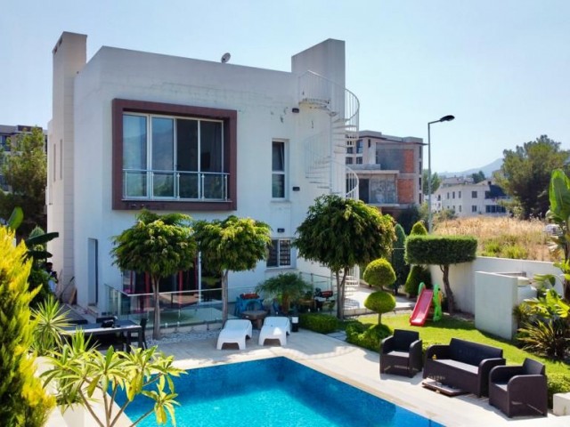 Villa with Turkish title for sale in Kyrenia Zeytinlik ** 