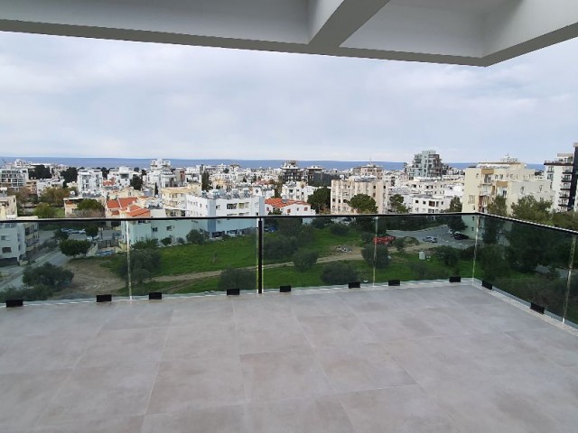 Zu vermieten 2+1 Möblierte Wohnung PENTHOUSE in Kyrenia Centre