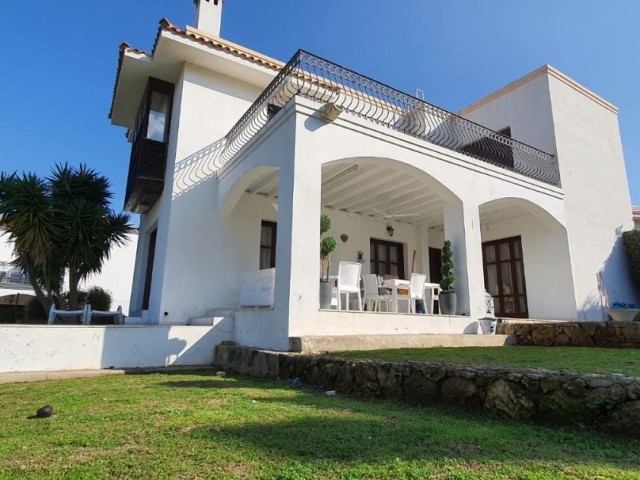 Villa For Sale in Bellapais