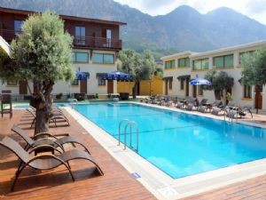 Please contact -05338334049 about our 40-room Holiday village - Boutique hotel in Kyrenia-Lapta Region within walking distance of the sea ** 