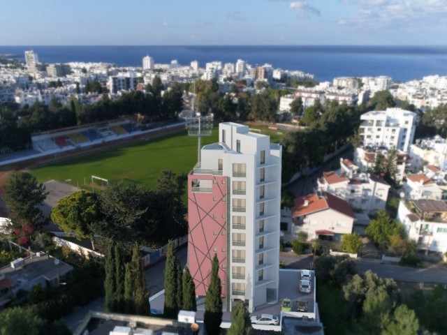 2+1 Duplex-Terrassenwohnung mit 180 Grad Blick im Zentrum von Kyrenia. /Penthouse/