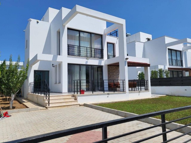 Kyrenia Edremit Magnificent Villa For Rent 