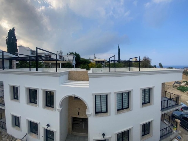 3+1 flats with pool for sale in Girne/Çatalköy