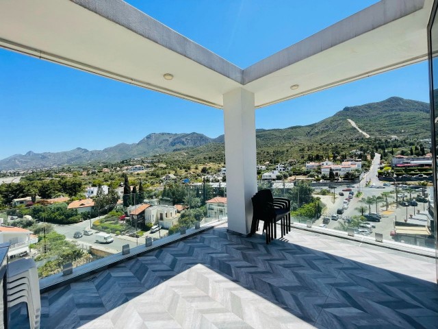 ULRTA LUXURY FURNISHED 2+1 PENTHOUSE IN THE CENTER OF KYRENIA ** 