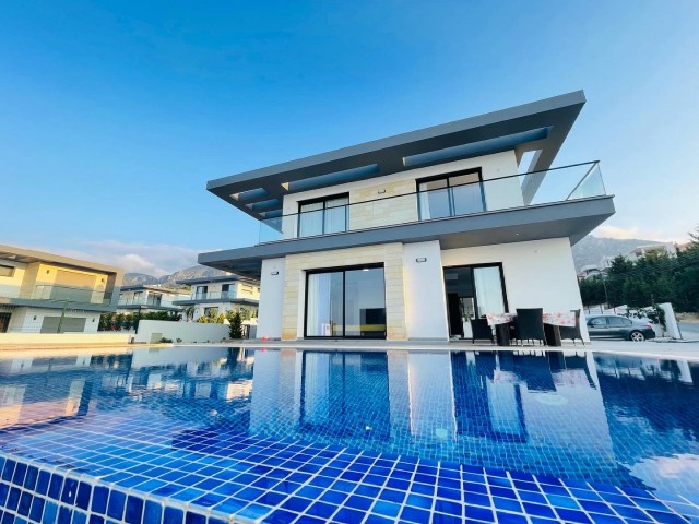 KYRENIA EDREMITTE ULTRA LUXURY FURNISHED 4+1 VILLA WITH PRIVATE POOL AND JACUZZI ** 