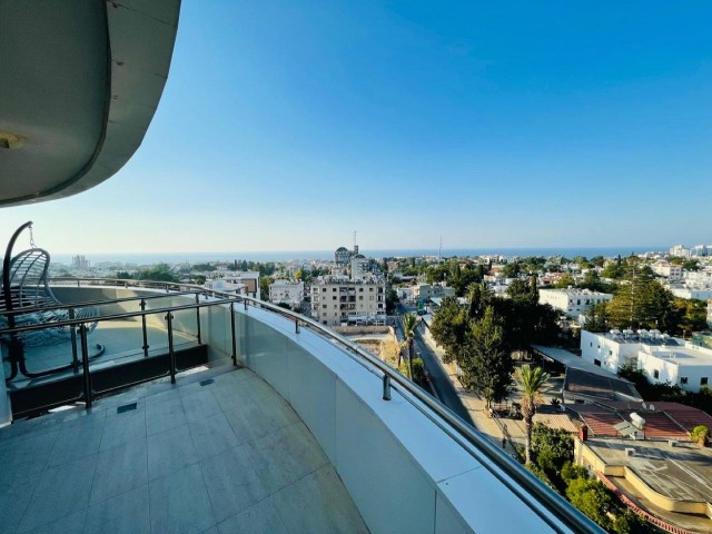 LUXURY FURNISHED RESIDENCE 2+1 PENTHOUSE IN THE CENTER OF KYRENIA ** 