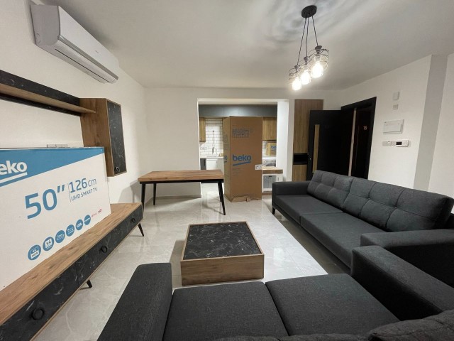 Girne Merkezde Özel Tasarım Dizayn Yapılmış Yeni Apartman 2+1 Full Eşyalı