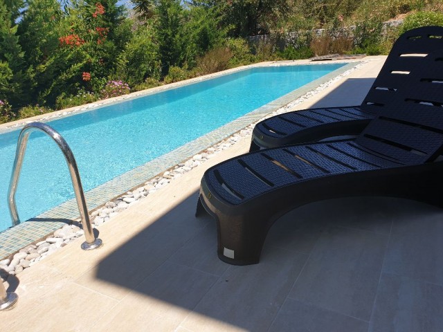 FULL FURNISHED LUXURY 4+ 1 VILLA WITH PRIVATE POOL IN KYRENIA ÇATALKÖY!!! ** 