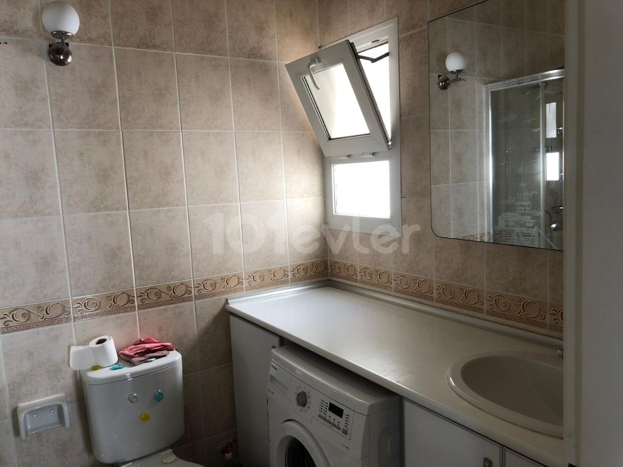 3-1 geräumige voll möblierte Wohnung im Zentrum von Kyrenia ** 
