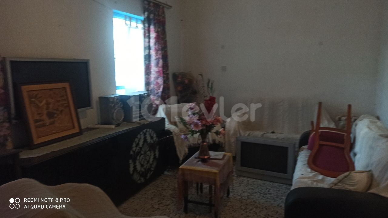 Detached House For Sale in Maraş, Famagusta