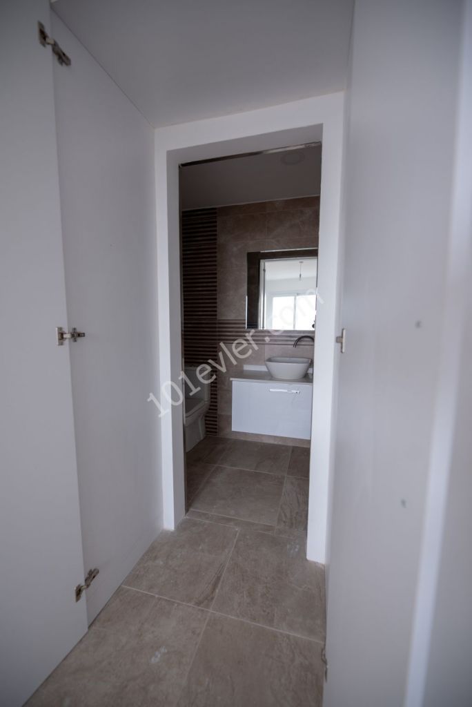 3 Bedroom Flat For Sale in the Heart of Kyrenia - Özyalçın 189